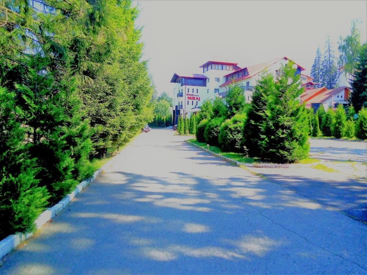 Hotel Miraj - Restaurant & Sauna & Biliard Poiana Brasov Exteriör bild